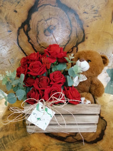 Roses and Teddy Bear in Wooden crate(Code:TLGVC003-23)
