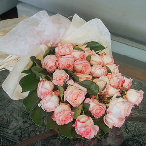 Equador Roses Bouquet- 2 Dozens