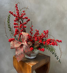 Dasher Christmas Ornamental Centerpiece