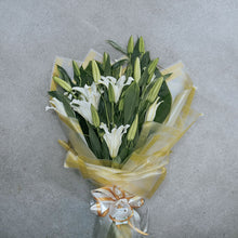 Load image into Gallery viewer, Lily Bouquet