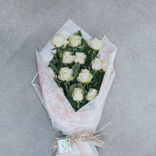 Load image into Gallery viewer, Colombian Peach Roses Bouquet