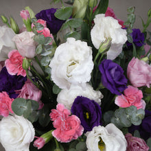 Load image into Gallery viewer, Assorted lisianthus in a vase